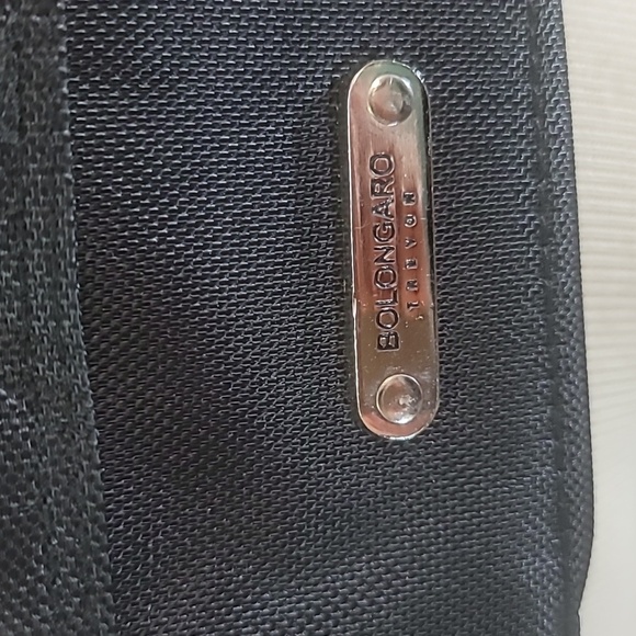 Bolongaro Trevor black belt purse or travel pack - Picture 2 of 9